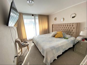 Venta Depto 3d2b+ Est y Bod - con Laguna Huechuraba