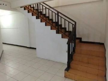 Ruko Raya Mulyosari Listrik 5500watt, Strategis hdp timur