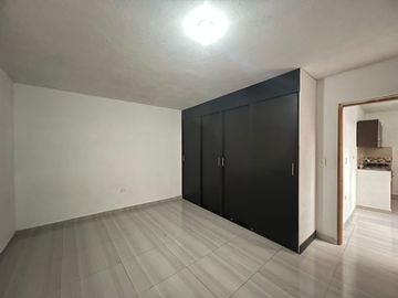 apartamento en arriendo en calle del blanco. Cod A218338