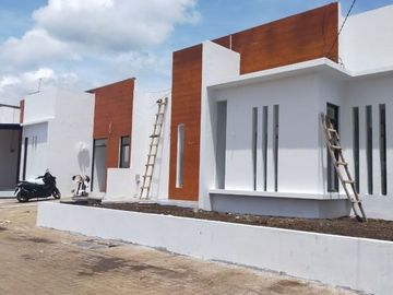 Rumah free design di Kubik house Cihanjuang Bandung