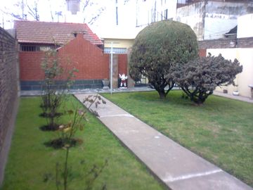 Extraordinaria Casa en zona sur  muy amplia APTA CREDITO !!!!