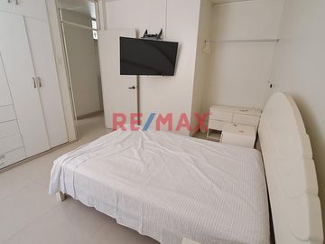 🏡 ¡Descubre tu futuro hogar en Chiclayo! 🌟

Te presentamos este acogedor departamento ubicado en la dirección: Los Cactos 330. Con una moderna const