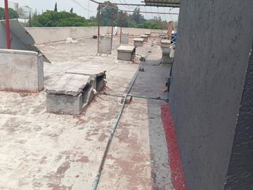 EXCELENTE HOTEL CON 52 HABITACIONES, BAÑOS 53, AVE. TALISMAN, $ 50,000,000 en Tres Estrellas