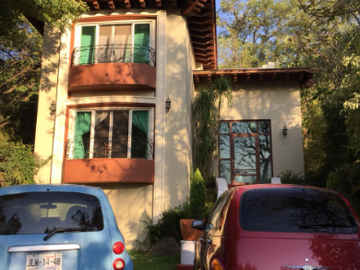 CASA EN VENTA LAS CAÑADAS