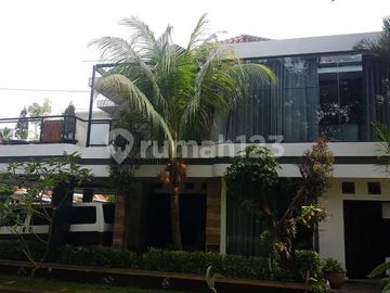 Rumah Unik, Teduh, Dihook di Bali View, Cireunde