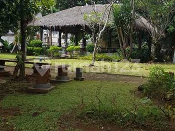 Rumah Unik, Teduh, Dihook di Bali View, Cireunde
