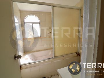 VENTA CASA  Villas del Benavente I Celaya