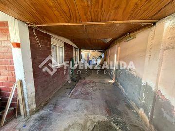 Casa en venta de 4 dorm. en Pudahuel