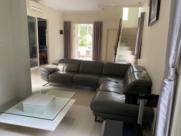 CLUSTER FLAMINGO THE SPRINGS GADING SERPONG SEMI FURNISHED DIJUAL