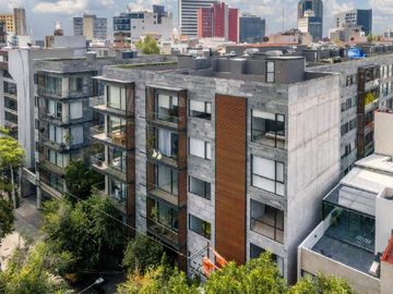 Condominio con balcón, alberca, 2 parques, jacuzzi, juegos, venta,Col. Napoles