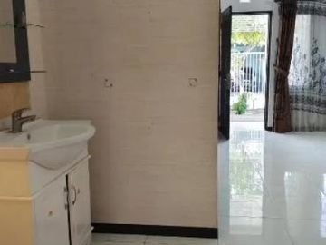 Rumah Modern Minimalis Jalan Sukolilo Rejeki Surabaya