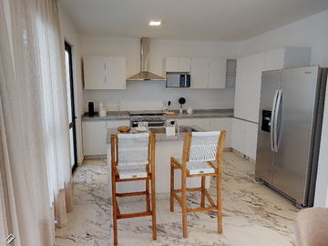 Casa en Residencial con casa club y alberca