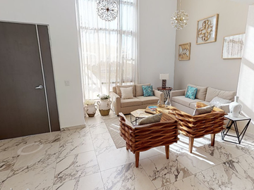 Casa en Residencial con casa club y alberca