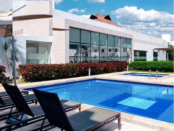 Casa en Residencial con casa club y alberca