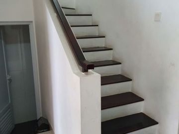 Rumah Di Cluster Favorite & Aman Di Emerald Bintaro - Of 6095 Br