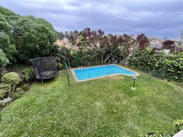 Casa en venta 375 m2 en 745 de terr piscina Concón Montemar
