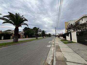 Casa en venta 375 m2 en 745 de terr piscina Concón Montemar