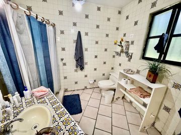 Hermosa Casa de Una Planta en Venta