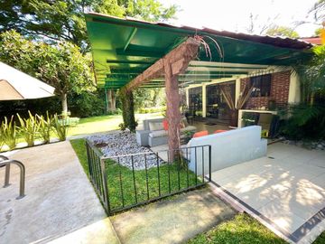 Hermosa Casa de Una Planta en Venta