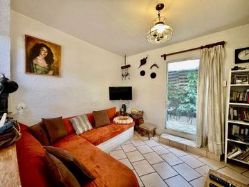 Hermosa Casa de Una Planta en Venta