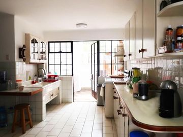 ACOGEDORA CASA EN VENTA EN EXCELENTE UBICACION, AURORA-MIRAFLORES
