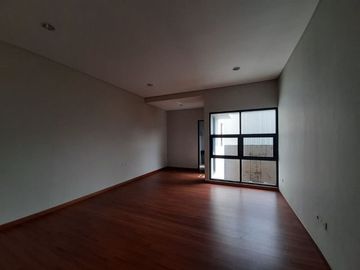 Rumah Luxury Baru Sangat Strategis Di Lengkong Pusat Kota Bandung