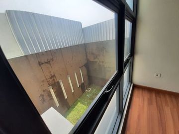 Rumah Luxury Baru Sangat Strategis Di Lengkong Pusat Kota Bandung