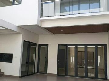 Rumah Luxury Baru Sangat Strategis Di Lengkong Pusat Kota Bandung