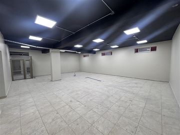 Edificio remodelado en arriendo en Santiago