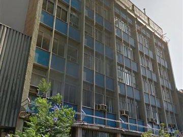 Edificio remodelado en arriendo en Santiago