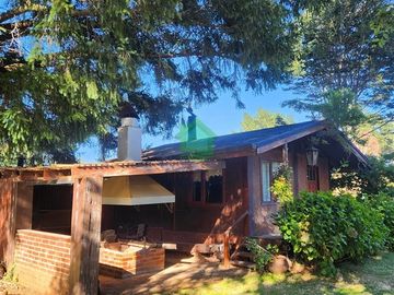 Casa en venta de 3 dorm. en Valdivia
