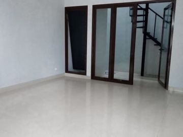 Rumah baru lux modern nyaman di antapani dekat arcamanik