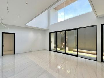 RUMAH MEWAH KONSEP VILLA BUKIT GOLF MEDITERANIA SOMERSET CITRALAND