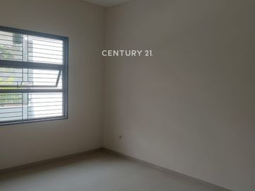 Rumah Bagus Sekali Lingkungan Aman Di Taman Kopo Indah 2  Bandung