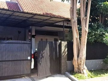 Rumah Manis dan Sangat Strategis Sekali di Jambangan Surabaya