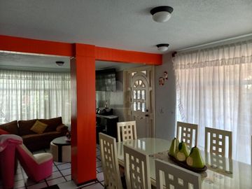Casa sola en venta en Lomas de Cristo, Texcoco, México