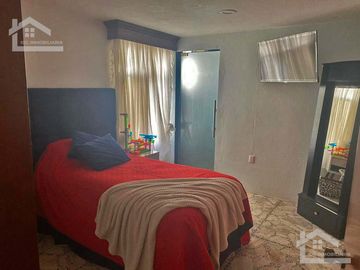 HERMOSA CASA EN VENTA CON ALBERCA EN TIZAYUCA, SE ACEPTA PERMUTA por CASA EN ZONA PLATEADA o SAN JAVIER
