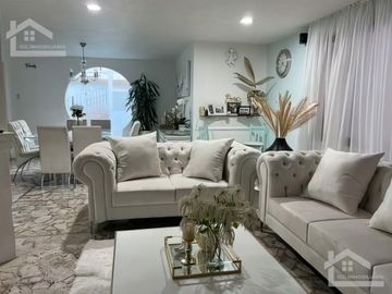 HERMOSA CASA EN VENTA CON ALBERCA EN TIZAYUCA, SE ACEPTA PERMUTA por CASA EN ZONA PLATEADA o SAN JAVIER