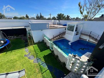 HERMOSA CASA EN VENTA CON ALBERCA EN TIZAYUCA, SE ACEPTA PERMUTA por CASA EN ZONA PLATEADA o SAN JAVIER