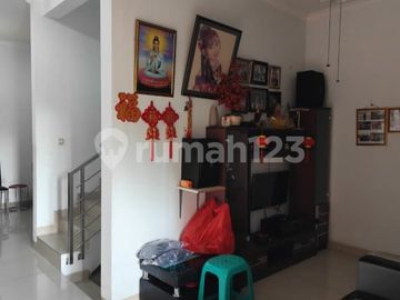Rumah Rapi Siap Huni Ukuran 5X13 Taman Surya 5