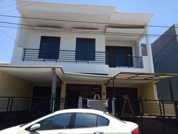 DIJUAL Rumah Wisma Permai Barat