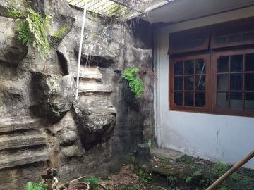 Rumah Lama Hunian Asri Harga Murah Bebas Banjir di Cinere, Jakarta Selatan