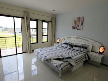 Furnished House with 4 Bedroom for SALE in Hensonville Near SM CLARK