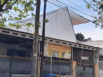 Rumah Wisma Mukti Klampis Indah
