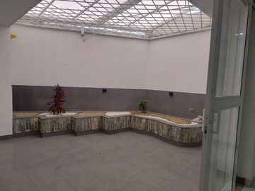 casa en venta en ciudad jardín. Cod V7664