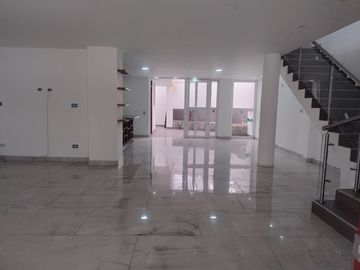 casa en venta en ciudad jardín. Cod V7664