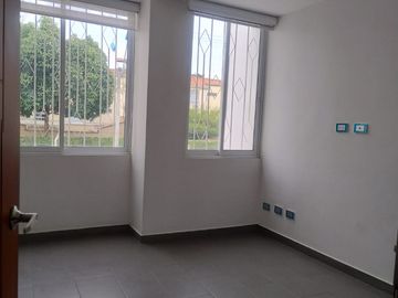 casa en venta en ciudad jardín. Cod V7664