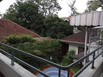 Rumah di Pusat Kota Bandung. Jalan Bagusrangin, lokasi strategis dekat Dago / Gedung Sate / Lapangan Gasibu