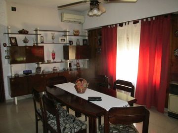 Chalet en venta en Temperley Este