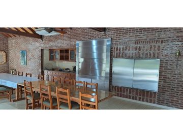 VENTA/ CASA QUINTA/ FINCA/ 6 HEC/TOMA PERMUTAS MDP Y CAPITAL